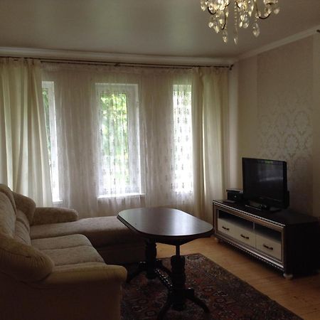 Гостьовий Дім Tauer Tatariv Exterior foto